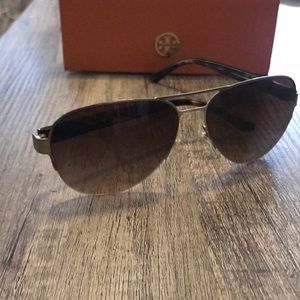 Tory Burch Aviators!